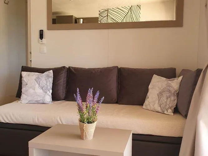 Mobile Homes Karlo & Dino - Two Bedroom Mobile With Terrace Pula