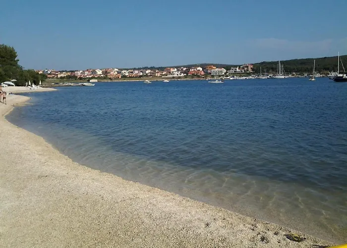 Mobile Homes Karlo & Dino - Two Bedroom Mobile With Terrace Tatil Evi