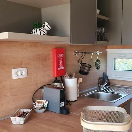 Mobile Homes Karlo & Dino - Two Bedroom Mobile With Terrace Pula