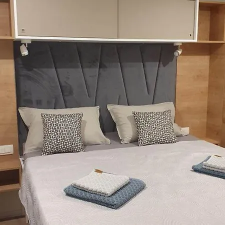 Mobile Homes Karlo & Dino - Two Bedroom Mobile With Terrace