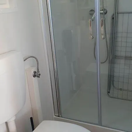 Ferienhaus Mobile Homes Karlo & Dino - Two Bedroom Mobile With Terrace *