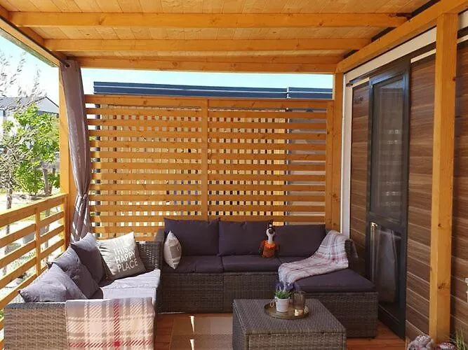 Ferienhaus Mobile Homes Karlo & Dino - Two Bedroom Mobile With Terrace *