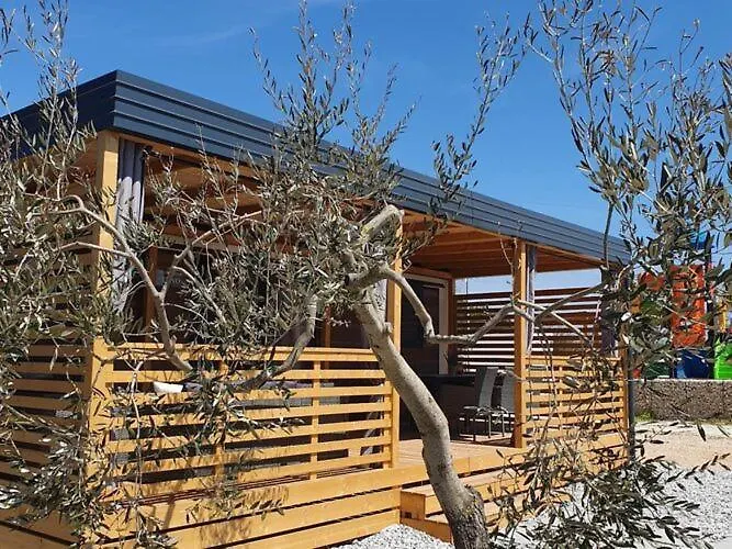 Mobile Homes Karlo & Dino - Two Bedroom Mobile With Terrace Ferienhaus *