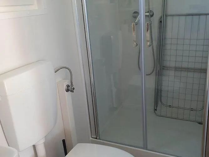 Ferienhaus Mobile Homes Karlo & Dino - Two Bedroom Mobile With Terrace *