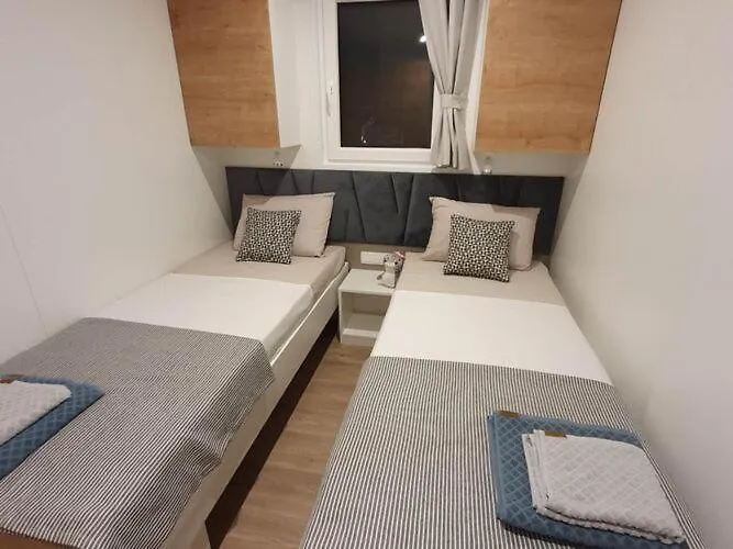 Mobile Homes Karlo & Dino - Two Bedroom Mobile With Terrace