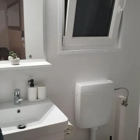 Mobile Homes Karlo & Dino - Two Bedroom Mobile With Terrace Holiday home