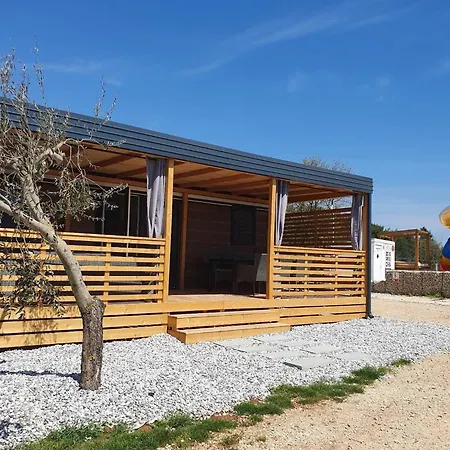 Holiday home Mobile Homes Karlo & Dino - Two Bedroom Mobile With Terrace